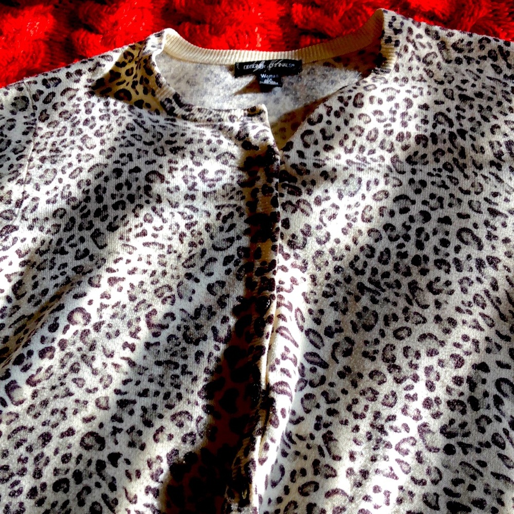 Leopard cardigan size 1X. 45”